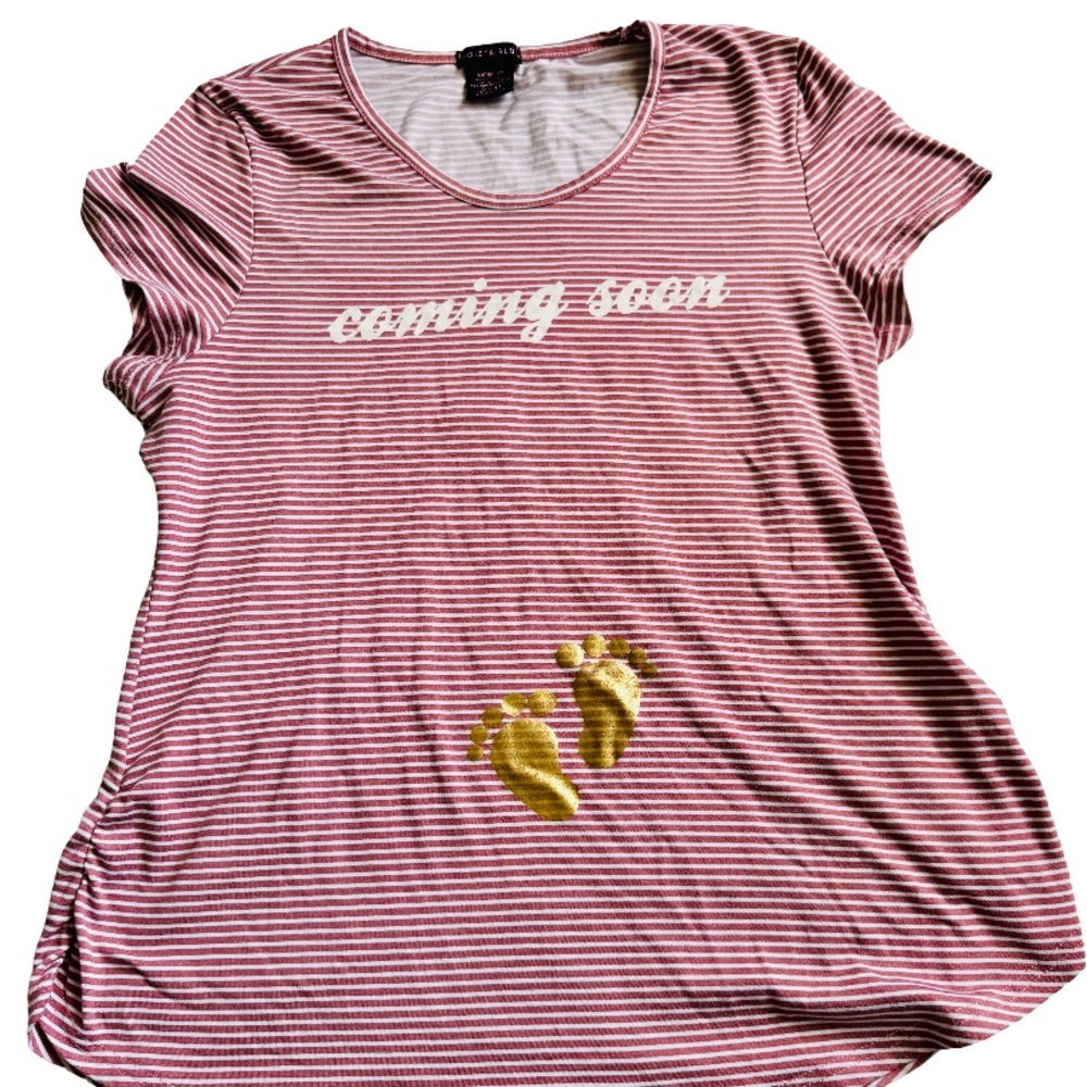 Maternity Shirt – "Coming Soon" with Baby Footprints – Size XL